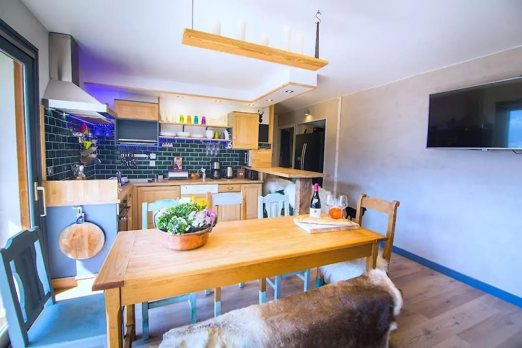 Stylish Place-Amazing Views-3 Main Lifts, Apt Design- Vue Splendide-3 Telecabines Samoens 0*,  France