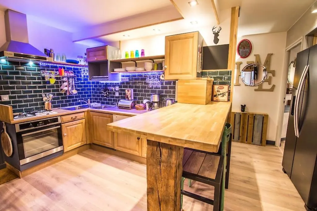 Stylish Place-Amazing Views-3 Main Lifts, Apt Design- Vue Splendide-3 Telecabines Samoens