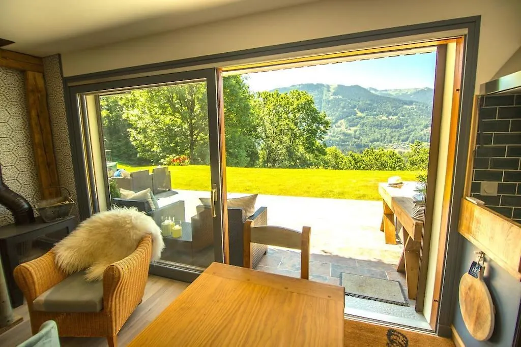 Apartment Stylish Place-Amazing Views-3 Main Lifts, Apt Design- Vue Splendide-3 Telecabines Samoens